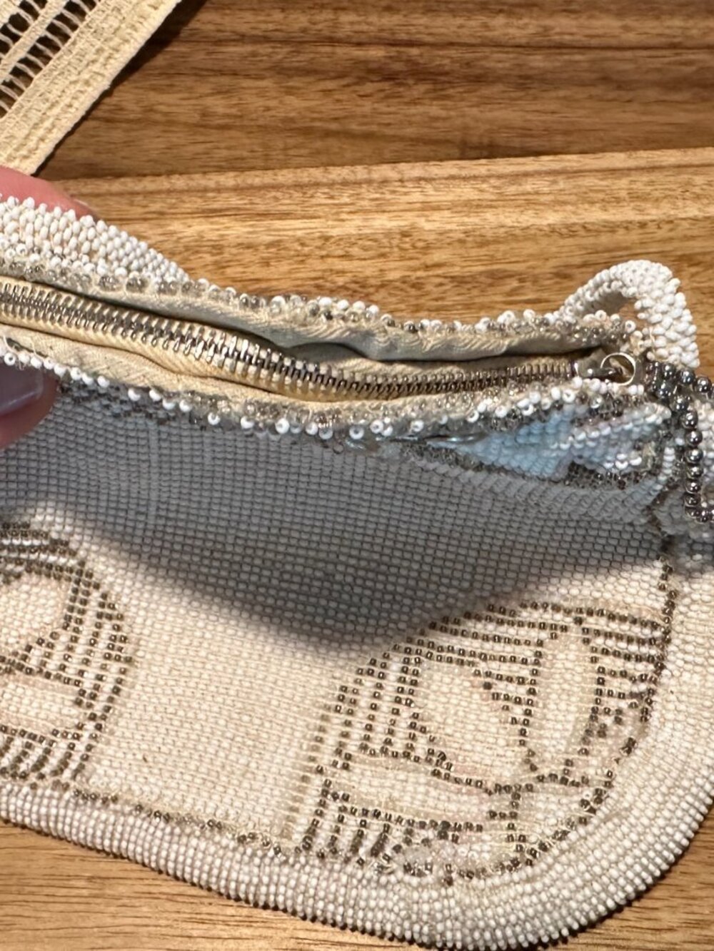 Art Deco White Beaded Purse 1950s 1960s Glass Bead Wedding Bag MCM Fancy - Picture 7 of 7
